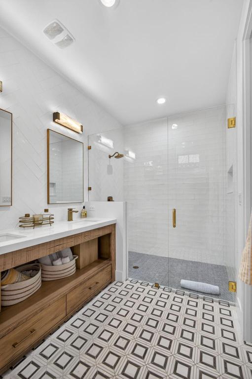 LAKE WORTH TOWN OF - Residential