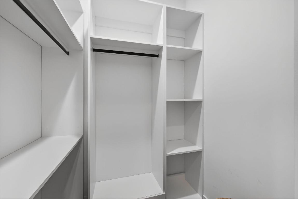 LAKE WORTH TOWN OF - Residential