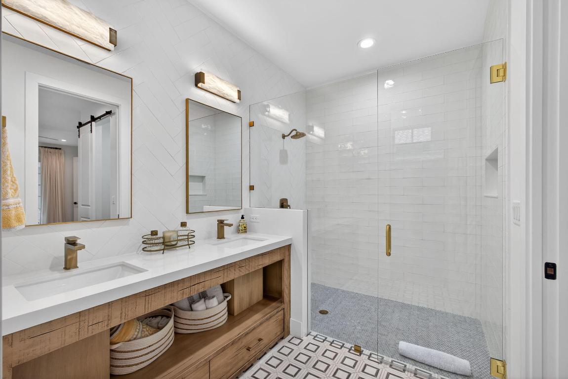 LAKE WORTH TOWN OF - Residential