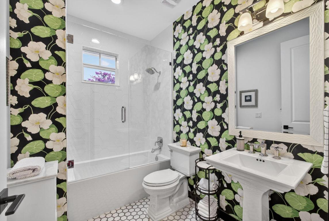 LAKE WORTH TOWN OF - Residential