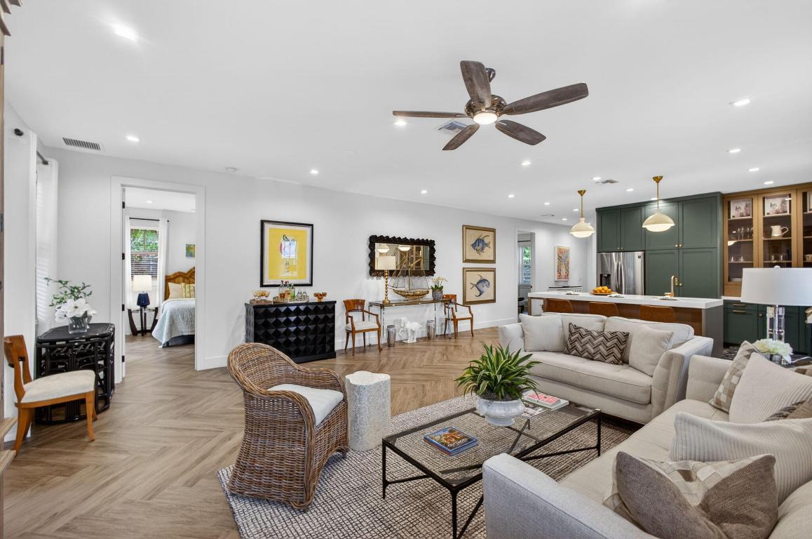 LAKE WORTH TOWN OF - Residential