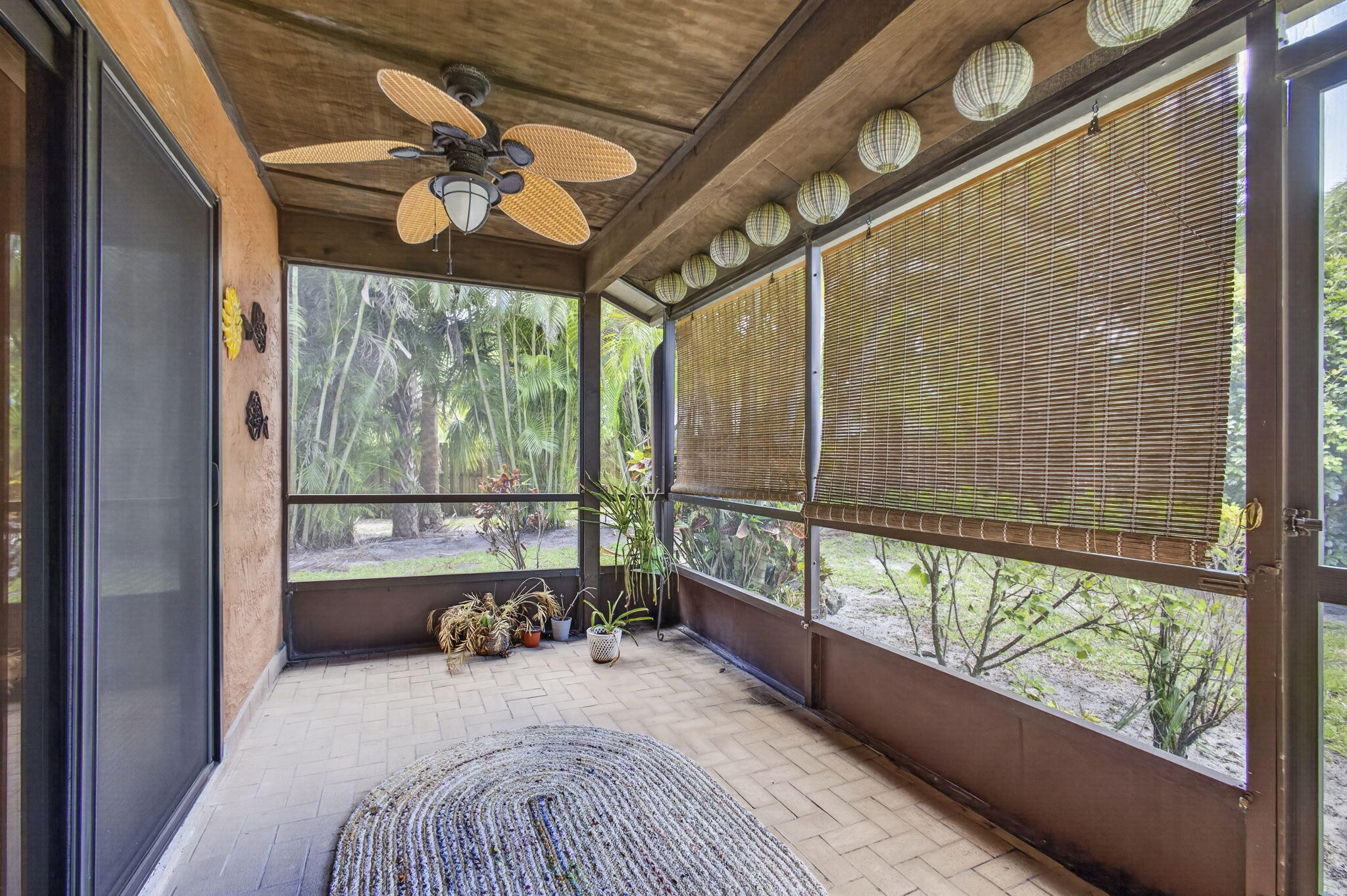 STRATHMORE GATE I UNIT ONE - Residential