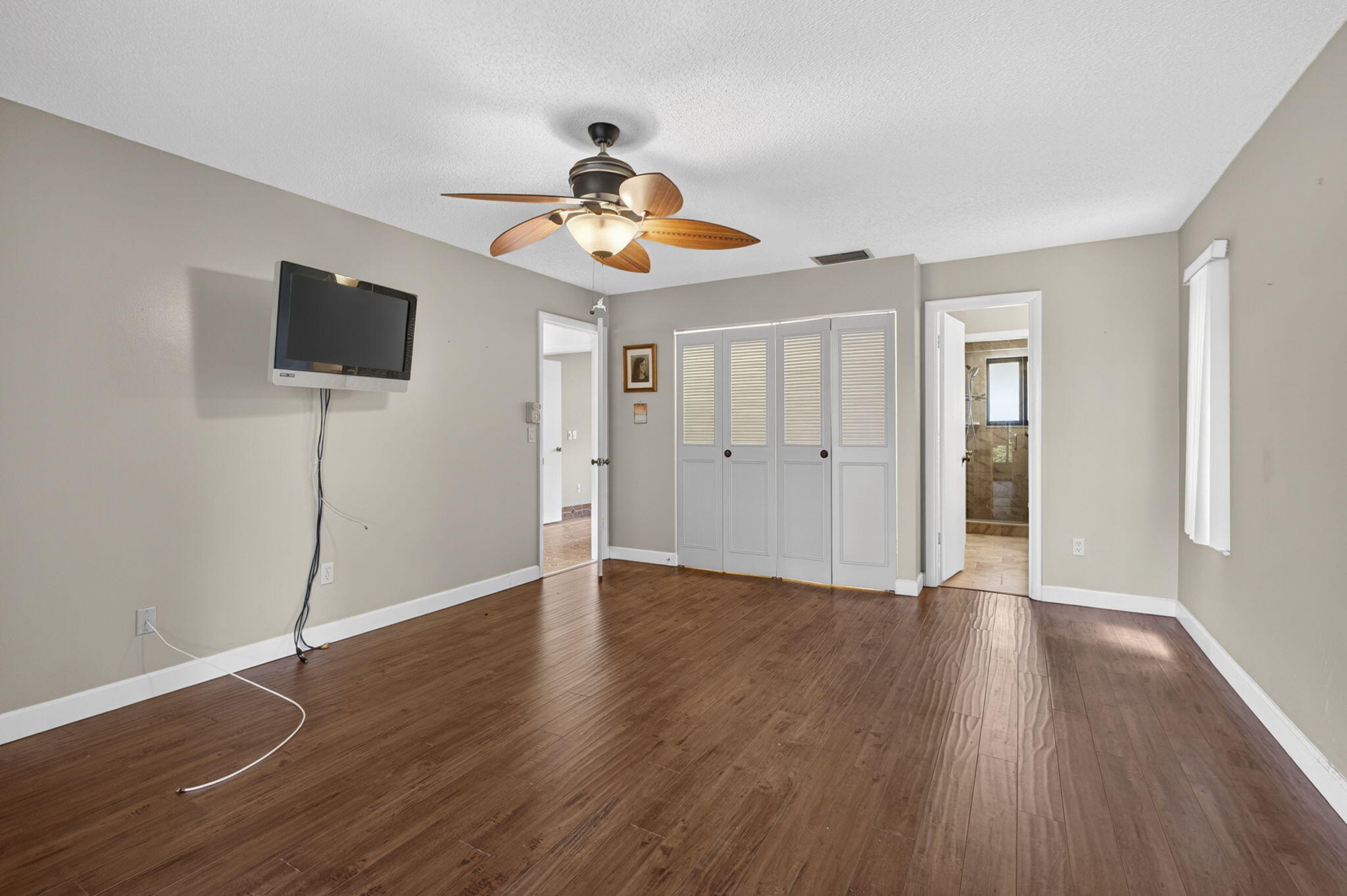 STRATHMORE GATE I UNIT ONE - Residential