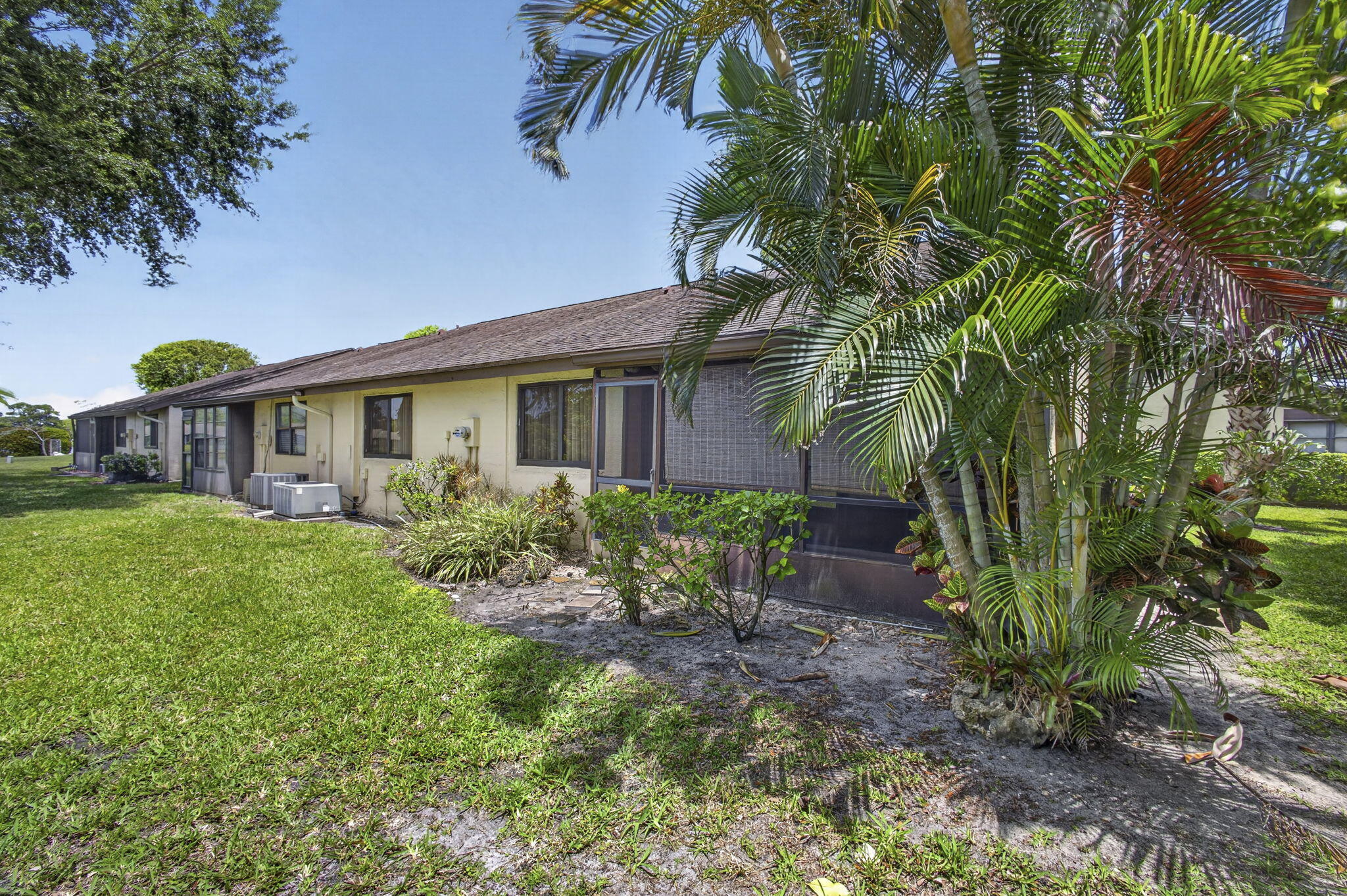 STRATHMORE GATE I UNIT ONE - Residential