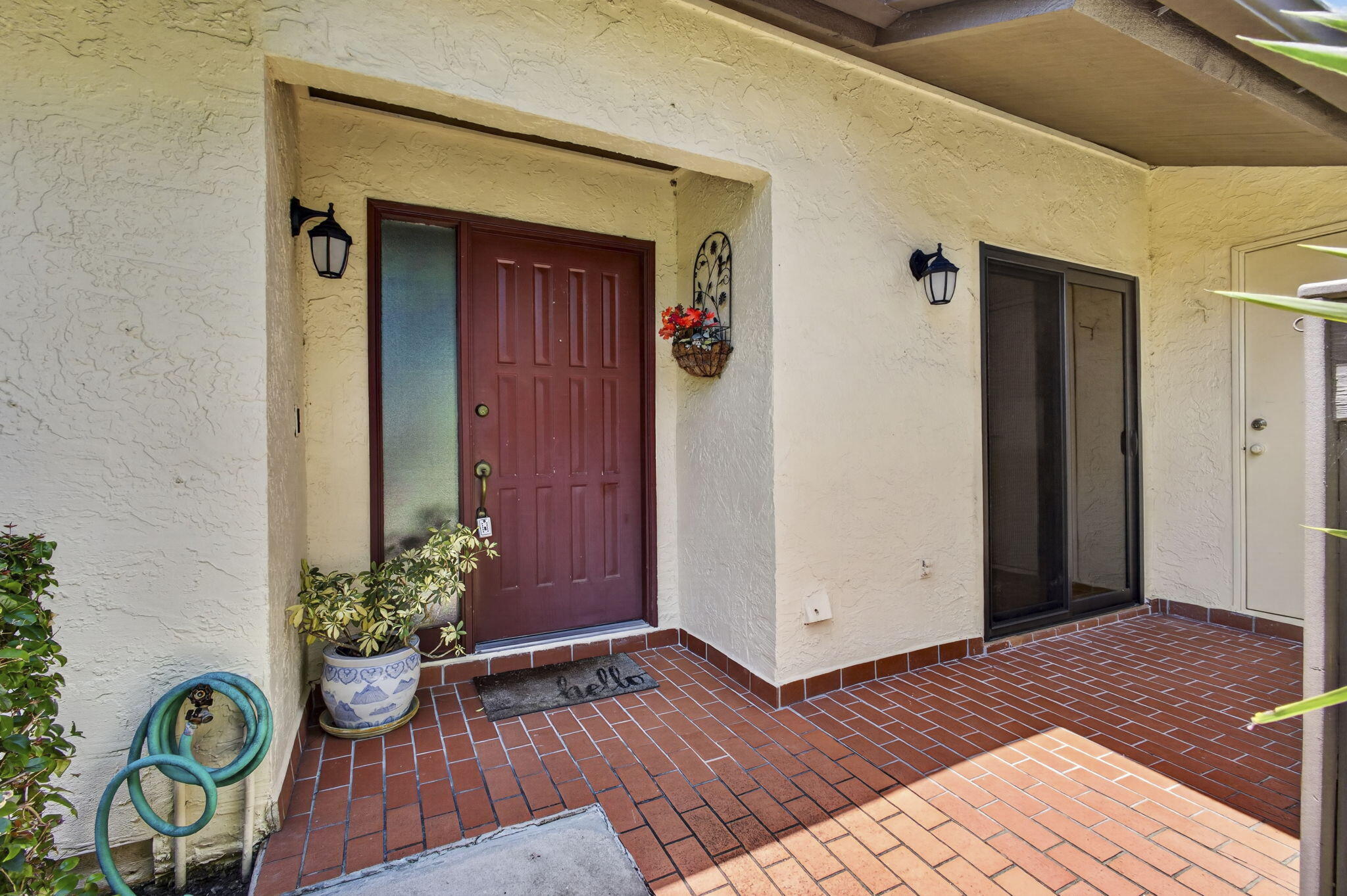 STRATHMORE GATE I UNIT ONE - Residential