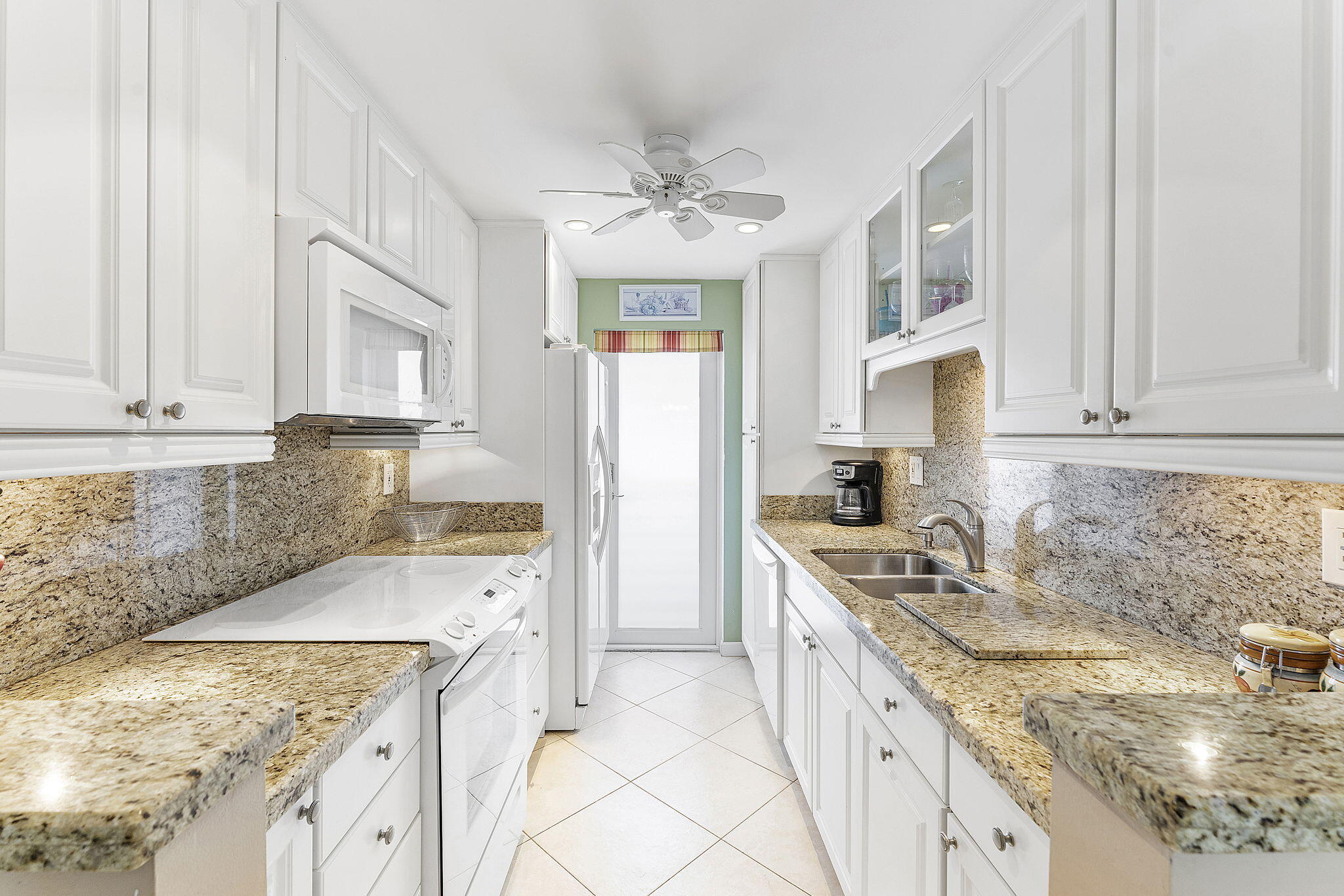 101 NE 19th Avenue 208