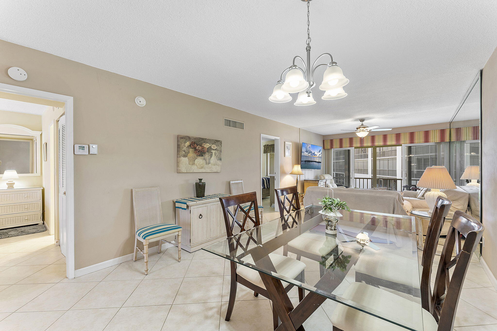 101 NE 19th Avenue 208