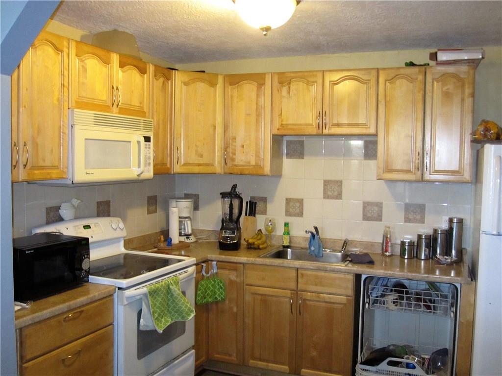 John F Kennedy Estates Se - Residential Lease