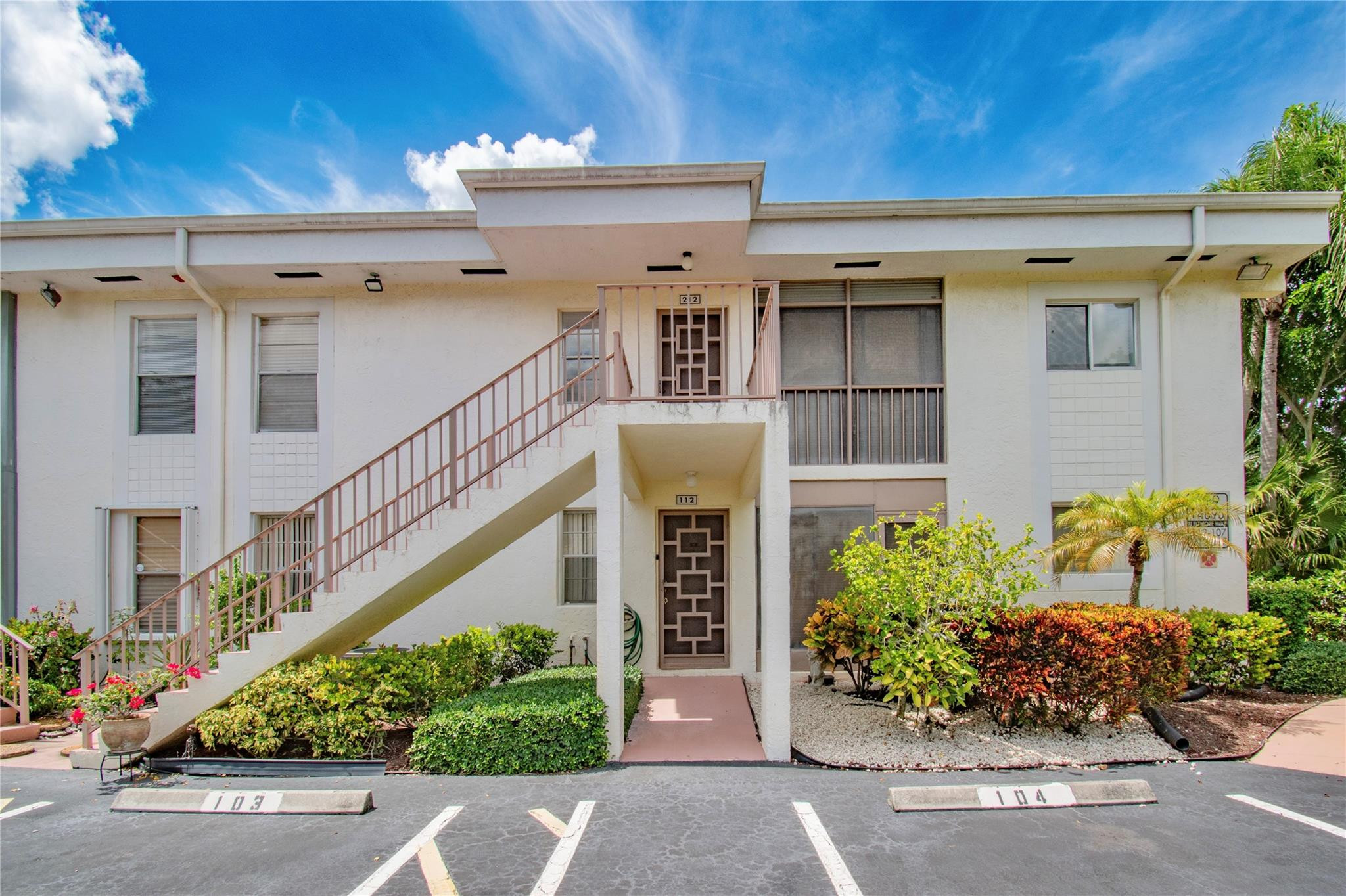 International Club Condo - Residential Lease