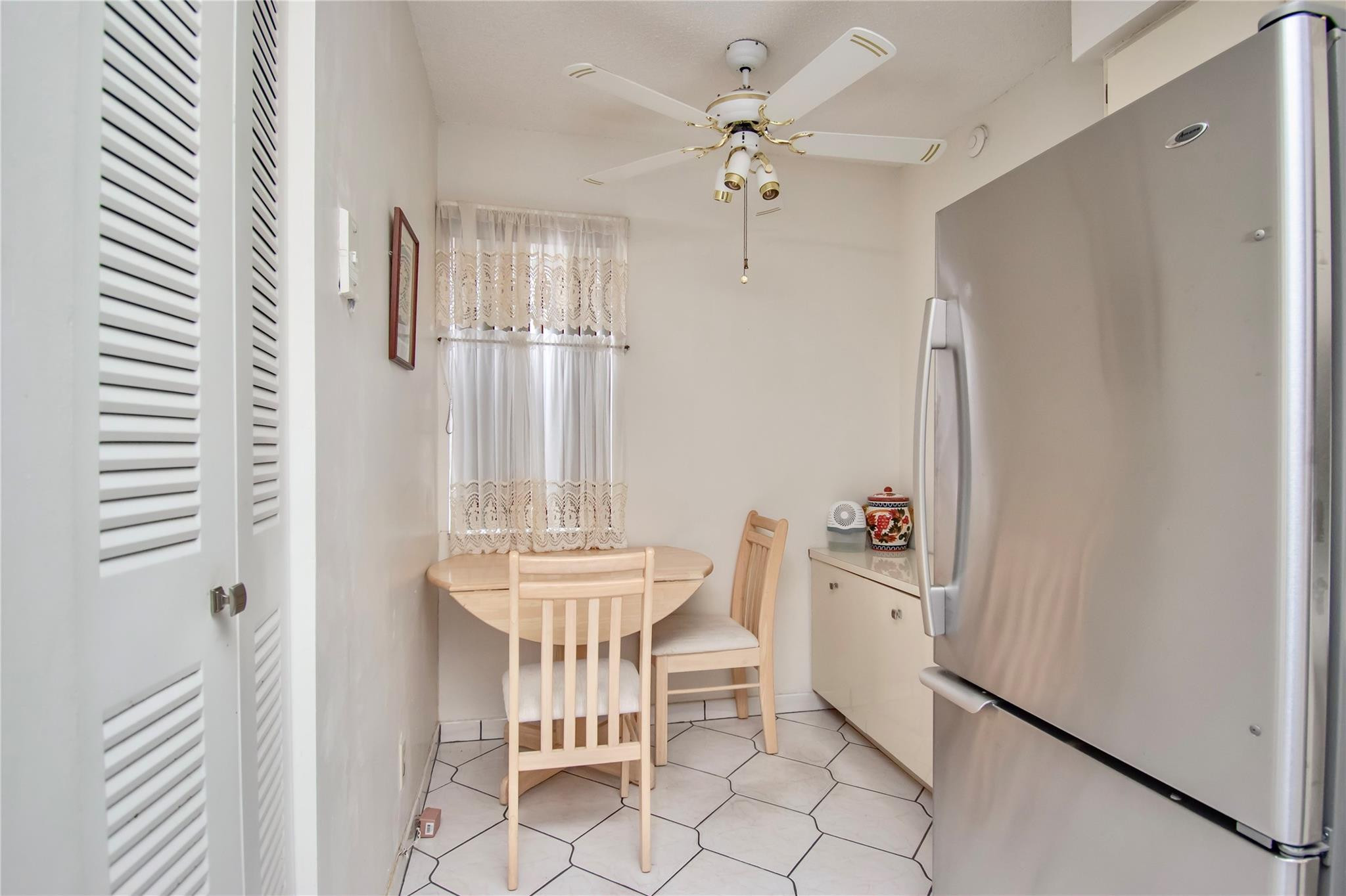 International Club Condo - Residential Lease
