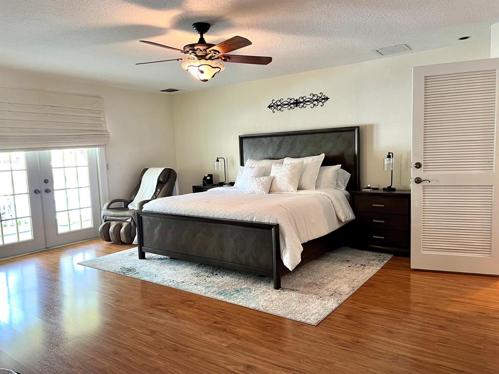 PADDOCK PARK 2 OF WELLING - Residential