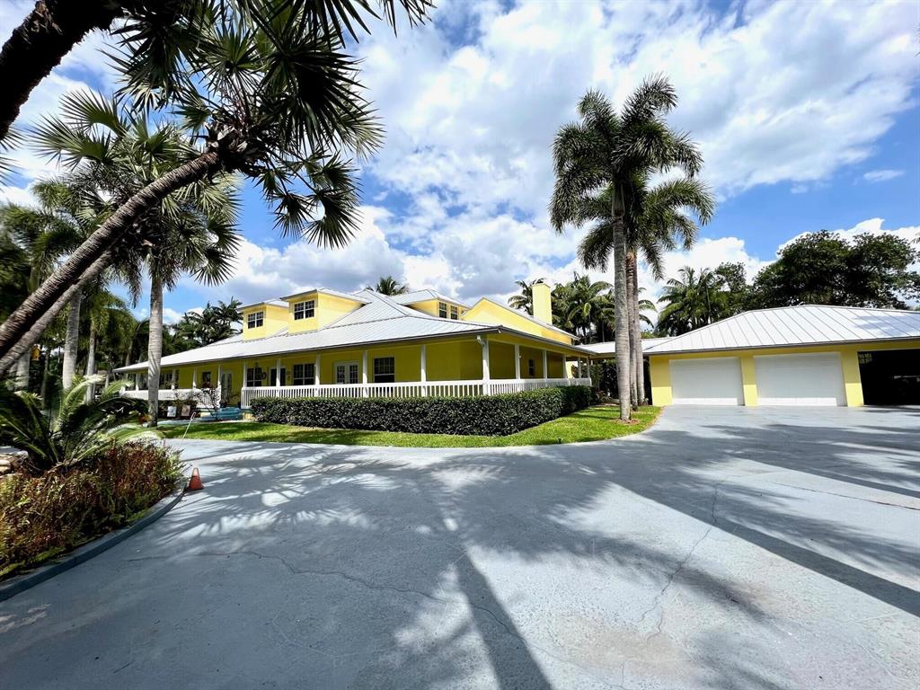 PADDOCK PARK 2 OF WELLING - Residential