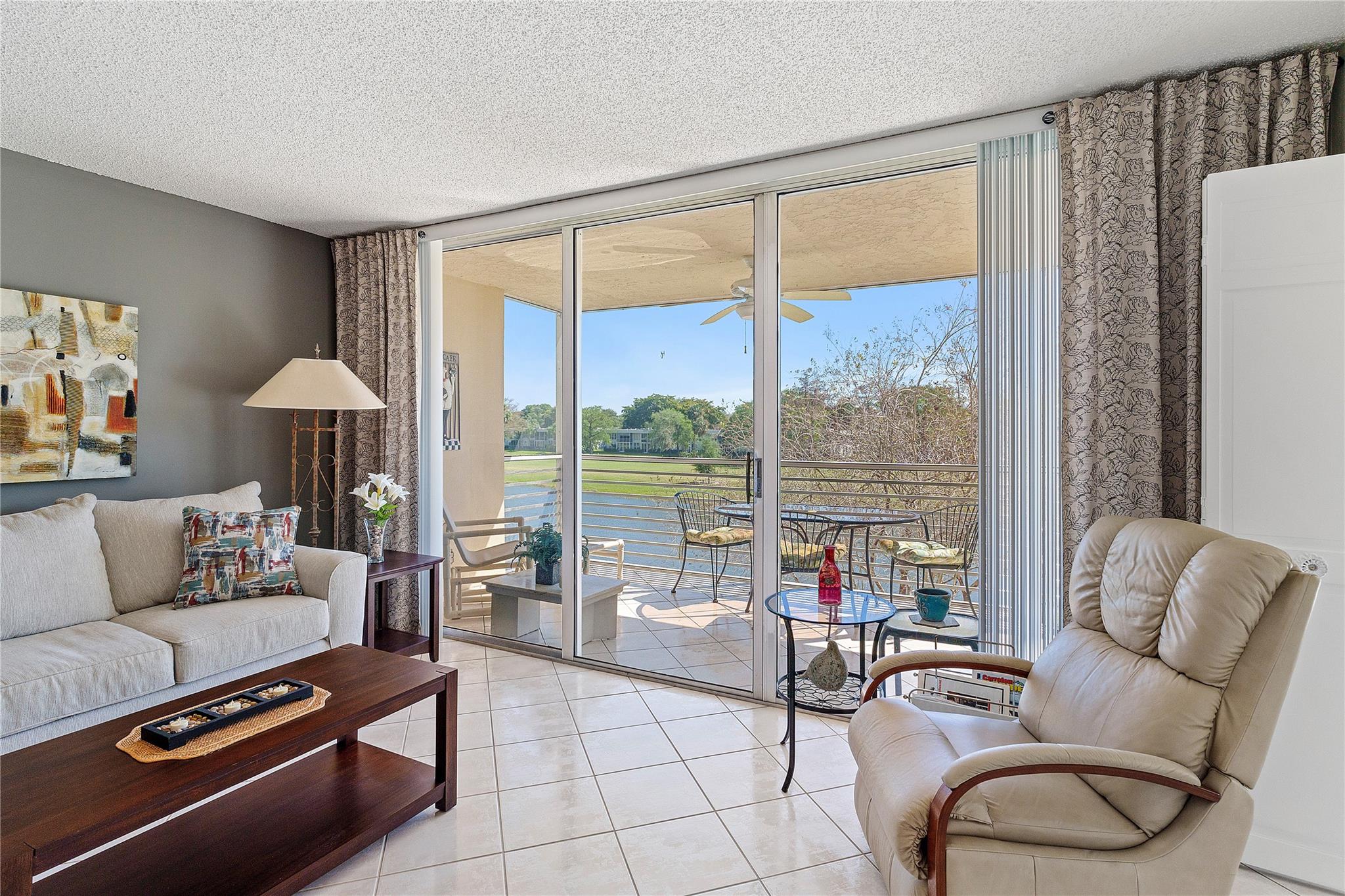 4030 W PALM AIRE DR 301