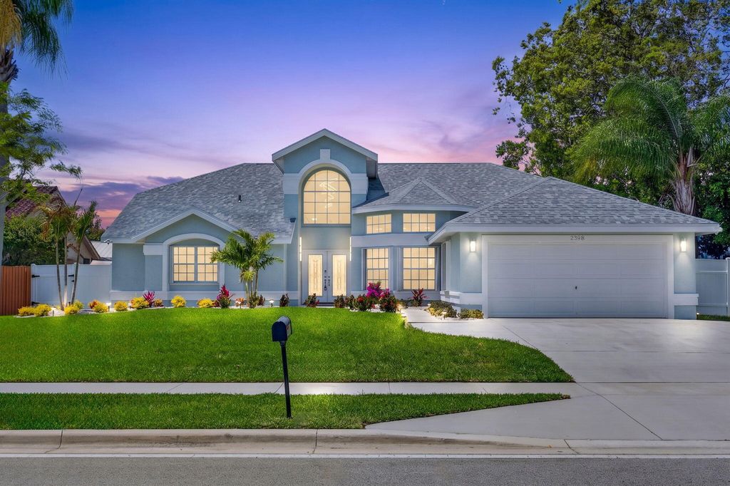 Photo of 2098 SE Floresta Drive, Port Saint Lucie, FL 34984 (MLS # F10554535)