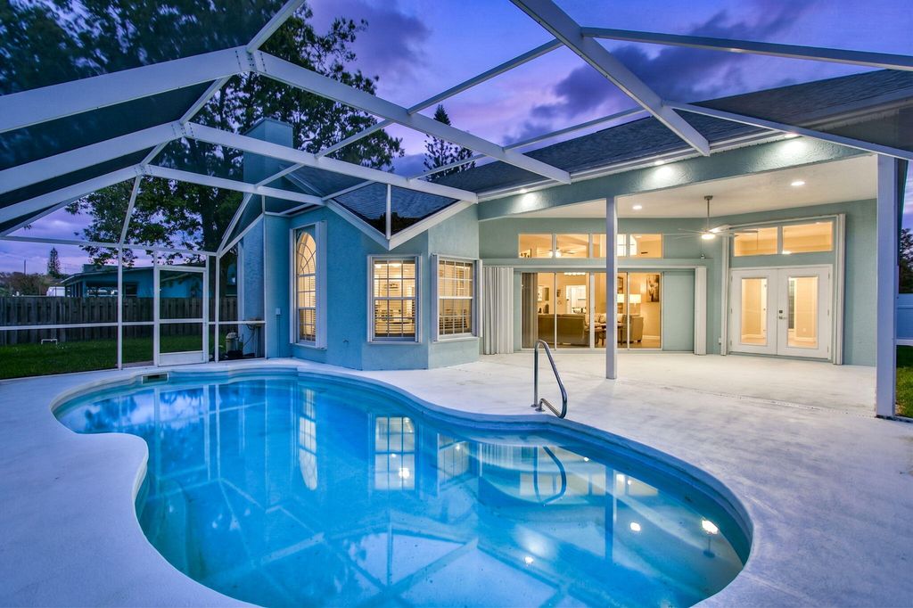 Photo of 2098 SE Floresta Drive, Port Saint Lucie, FL 34984 (MLS # F10554535)
