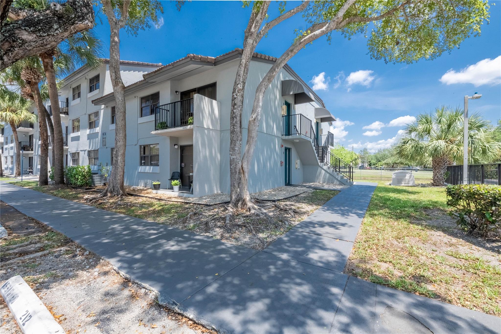 Amazing and large corner unit apartment close to the community pool. 2 bedrooms 2 bath with tile throughout the property, washer and dryer inside the condo. Close to everything!