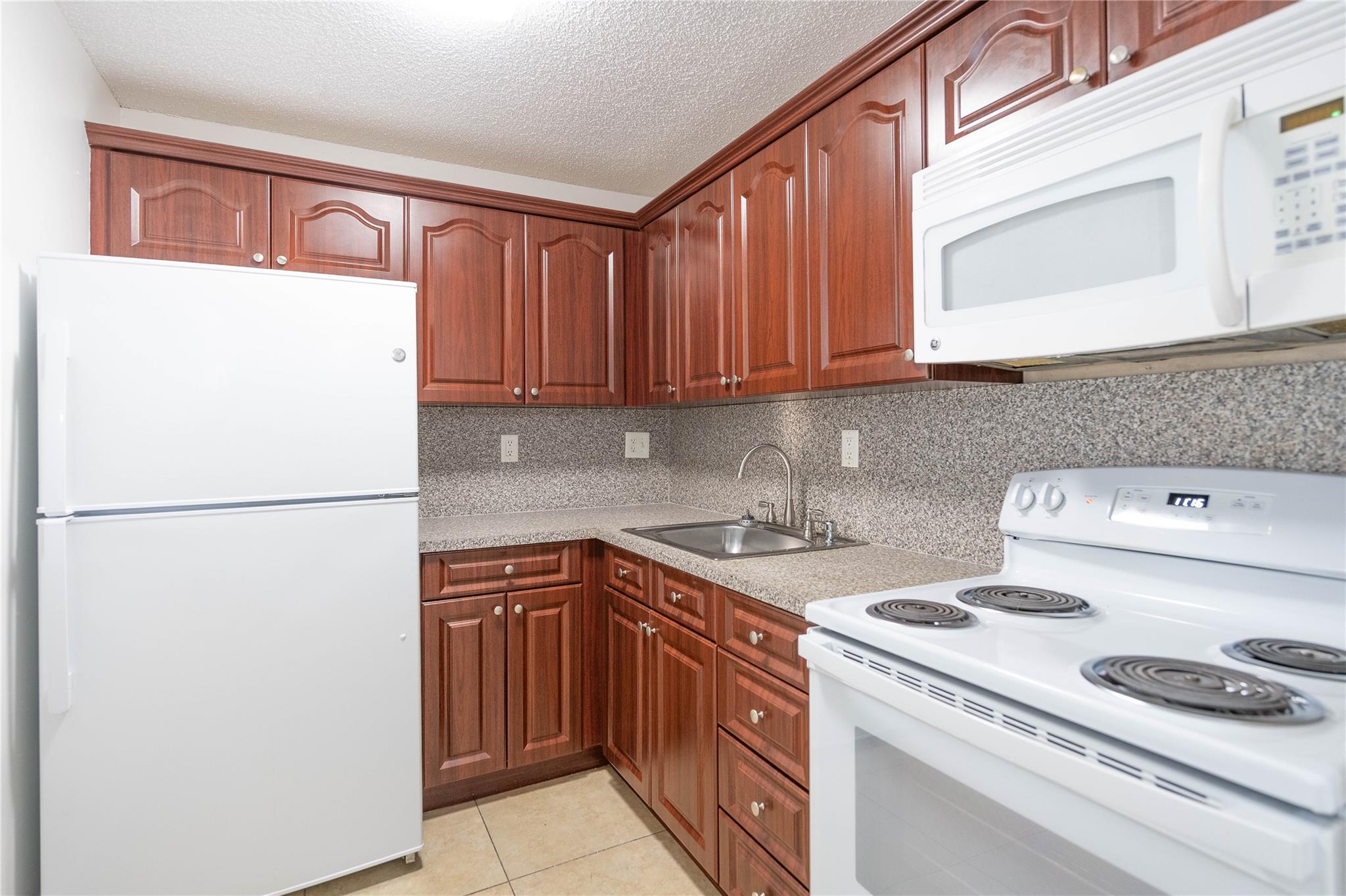 7235 NW 179th St 212