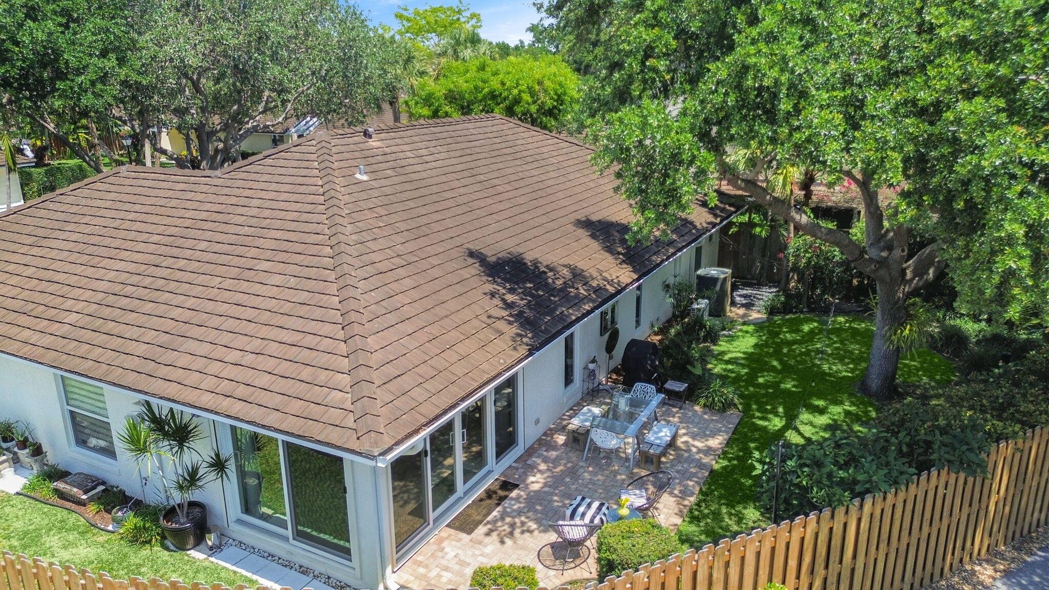 TWELVE OAKS CONDO - Residential