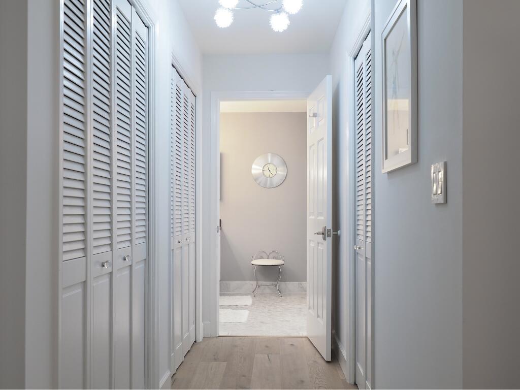 TWELVE OAKS CONDO - Residential