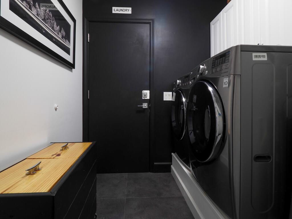 TWELVE OAKS CONDO - Residential