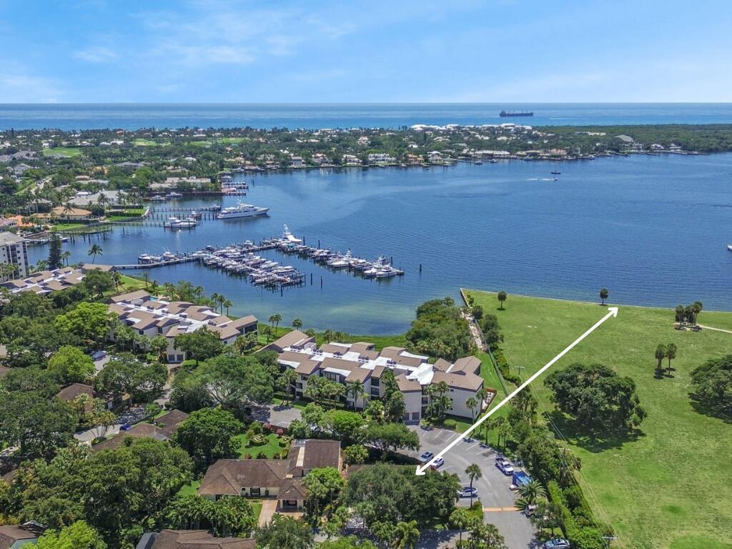 TWELVE OAKS CONDO - Residential