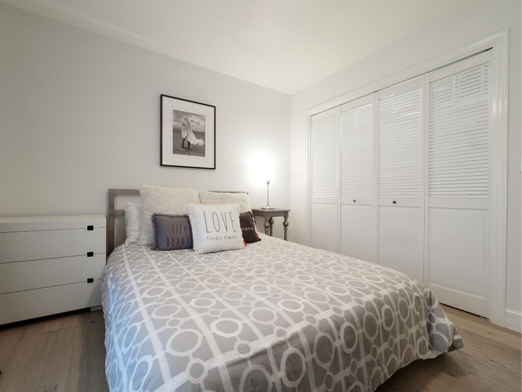 TWELVE OAKS CONDO - Residential