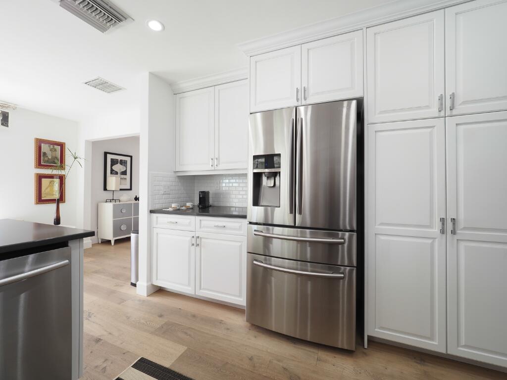 TWELVE OAKS CONDO - Residential