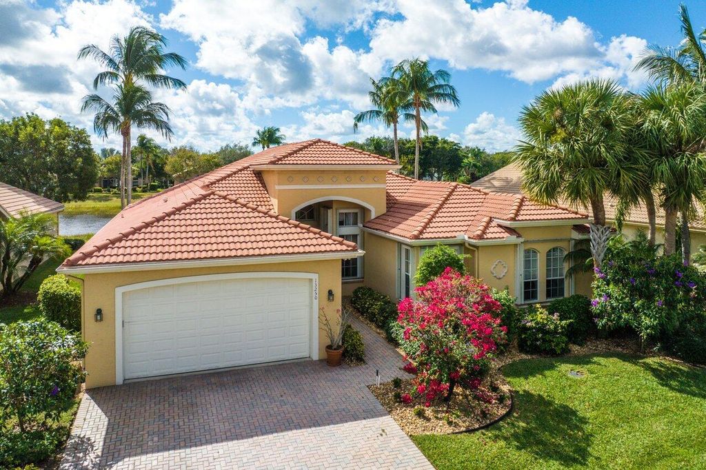 Photo of 13250 Solana Beach Cove, Delray Beach, FL 33446 (MLS # R11012115)