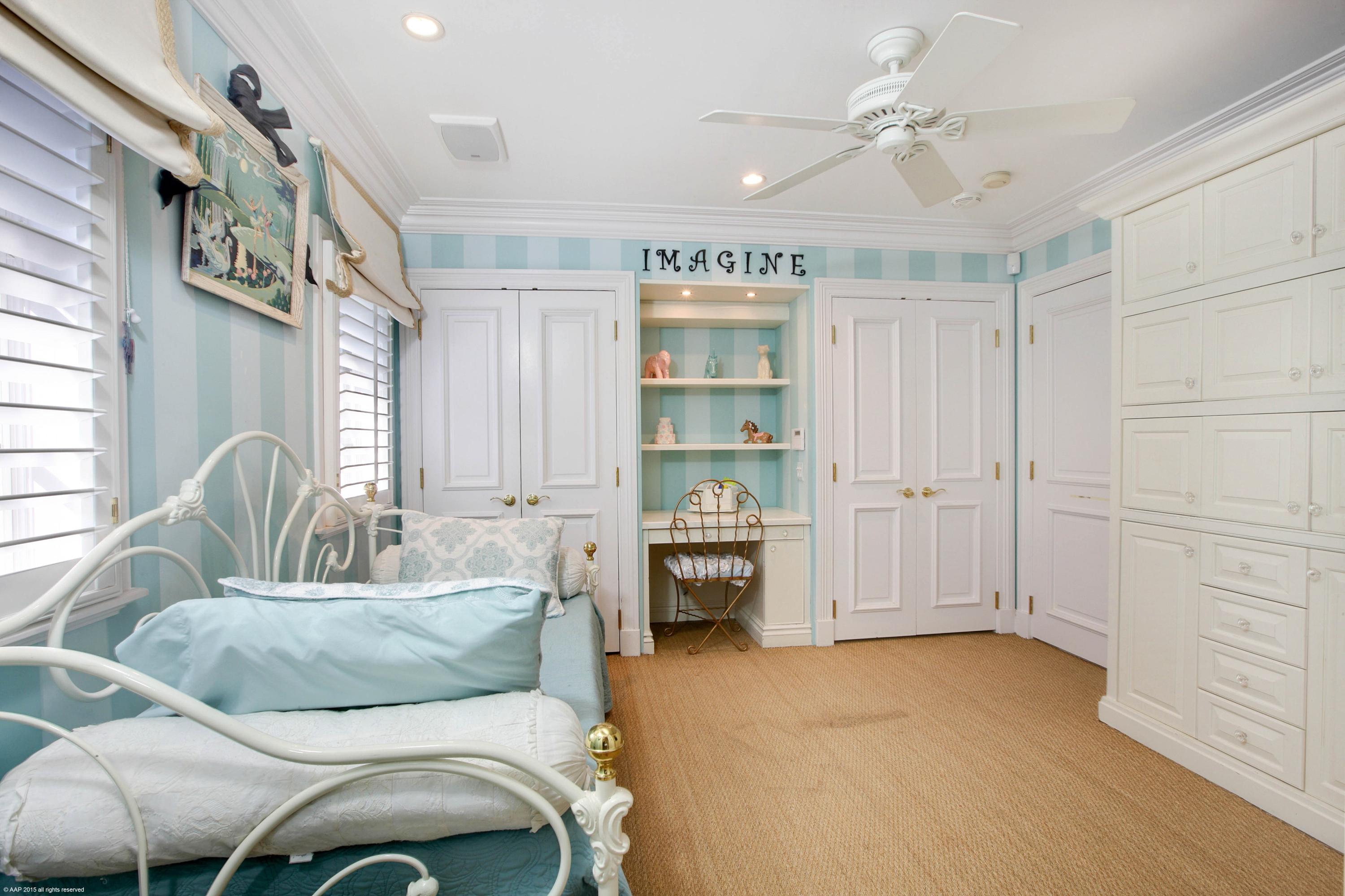 GULFSTREAM COVE - Residential