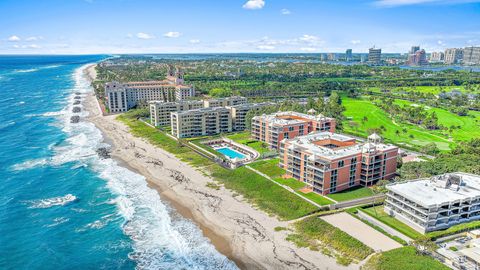 Condominium in Palm Beach FL 2 Breakers Row 38.jpg