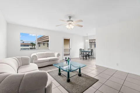 173 Saxony D, Delray Beach, FL 33446 - MLS#: R11076784