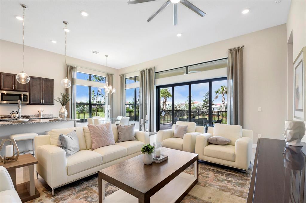 PARKLAND ROYALE - Residential