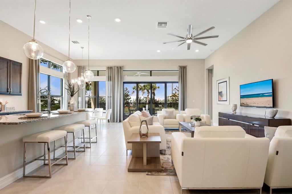 PARKLAND ROYALE - Residential