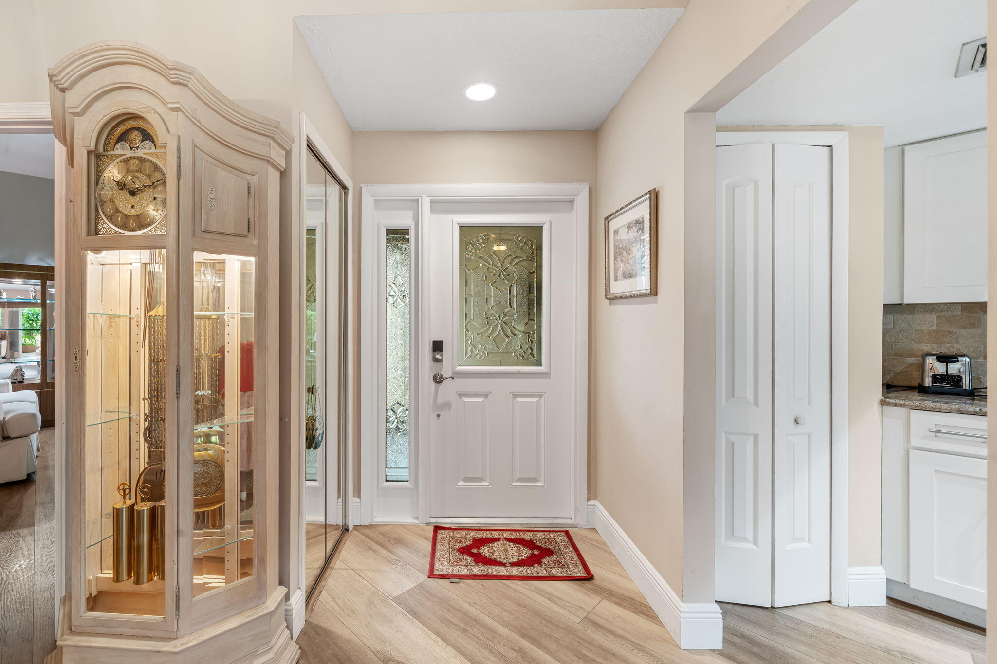 137 MEANDER Circle