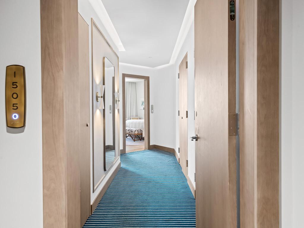 Four Seasons - Residential