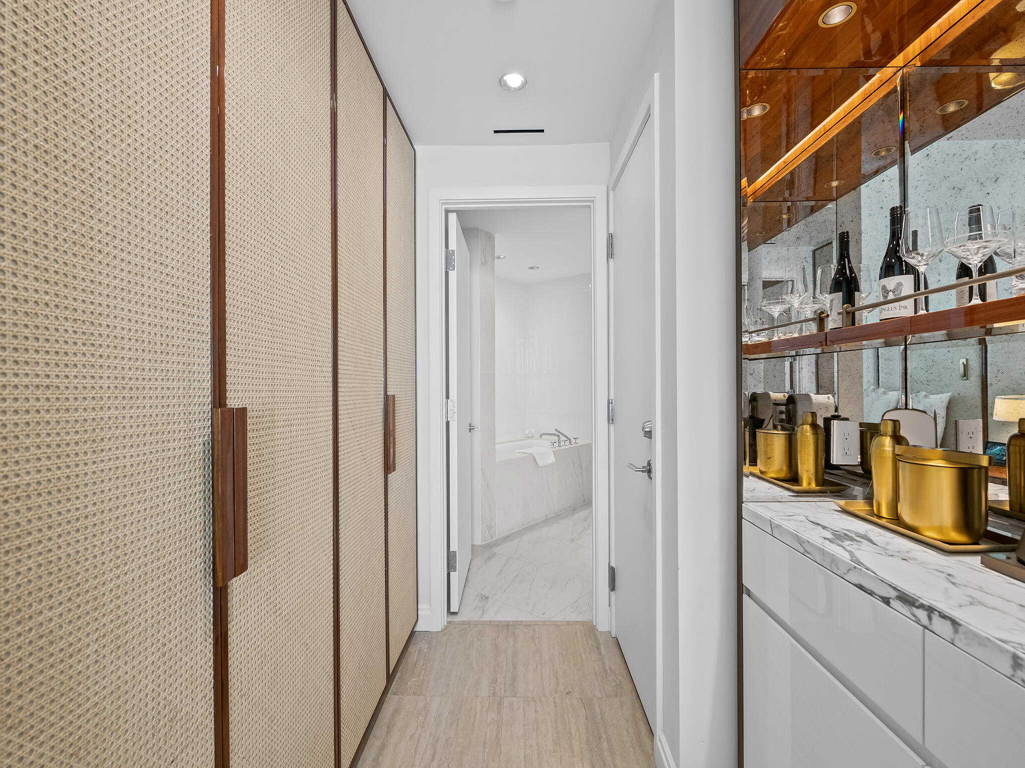 Four Seasons - Residential