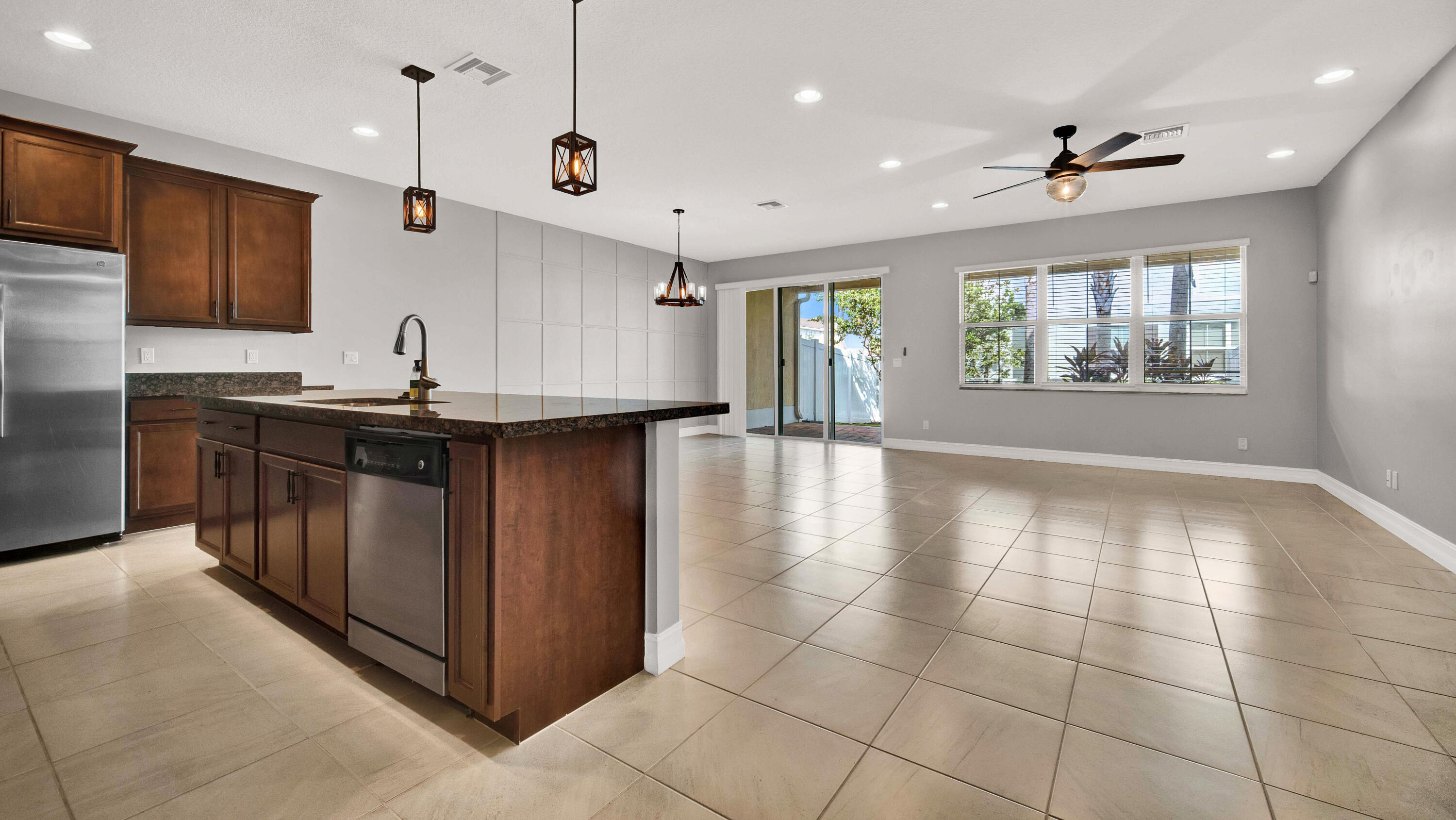 PARK CENTRAL AT CYPRESS KEY - Residential Lease
