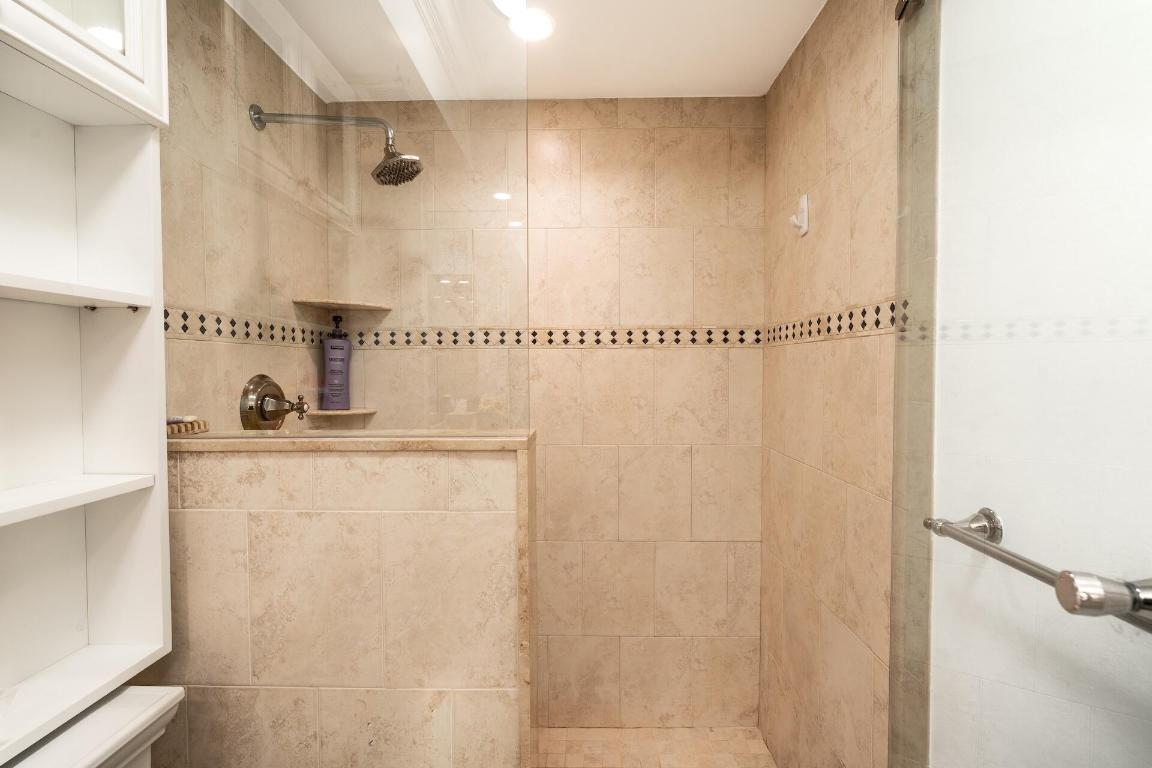 SEAGATE MANOR CONDO - Residential