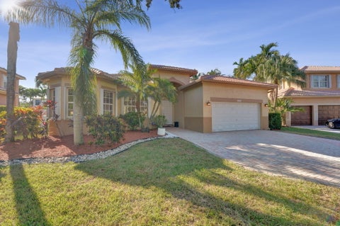Photo of 16748 NW 15TH Street, Pembroke Pines, FL 33028 (MLS # B26089454)