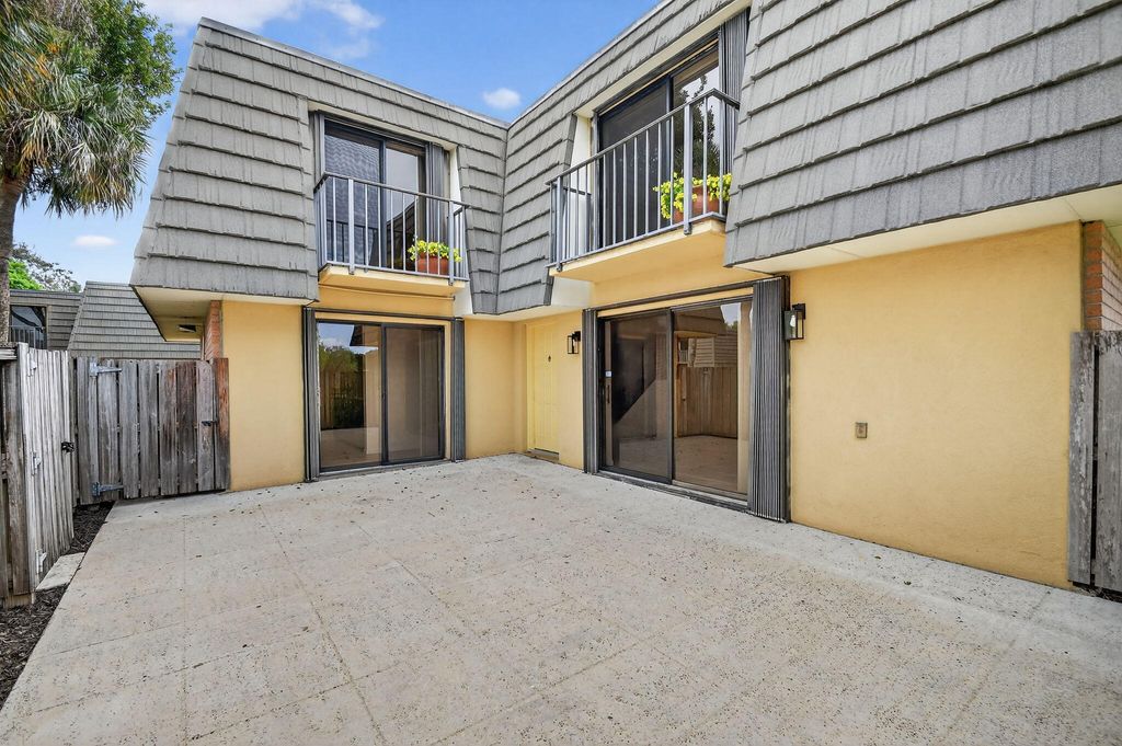 Photo of 4210 42nd Way, West Palm Beach, FL 33407 (MLS # R11166490)