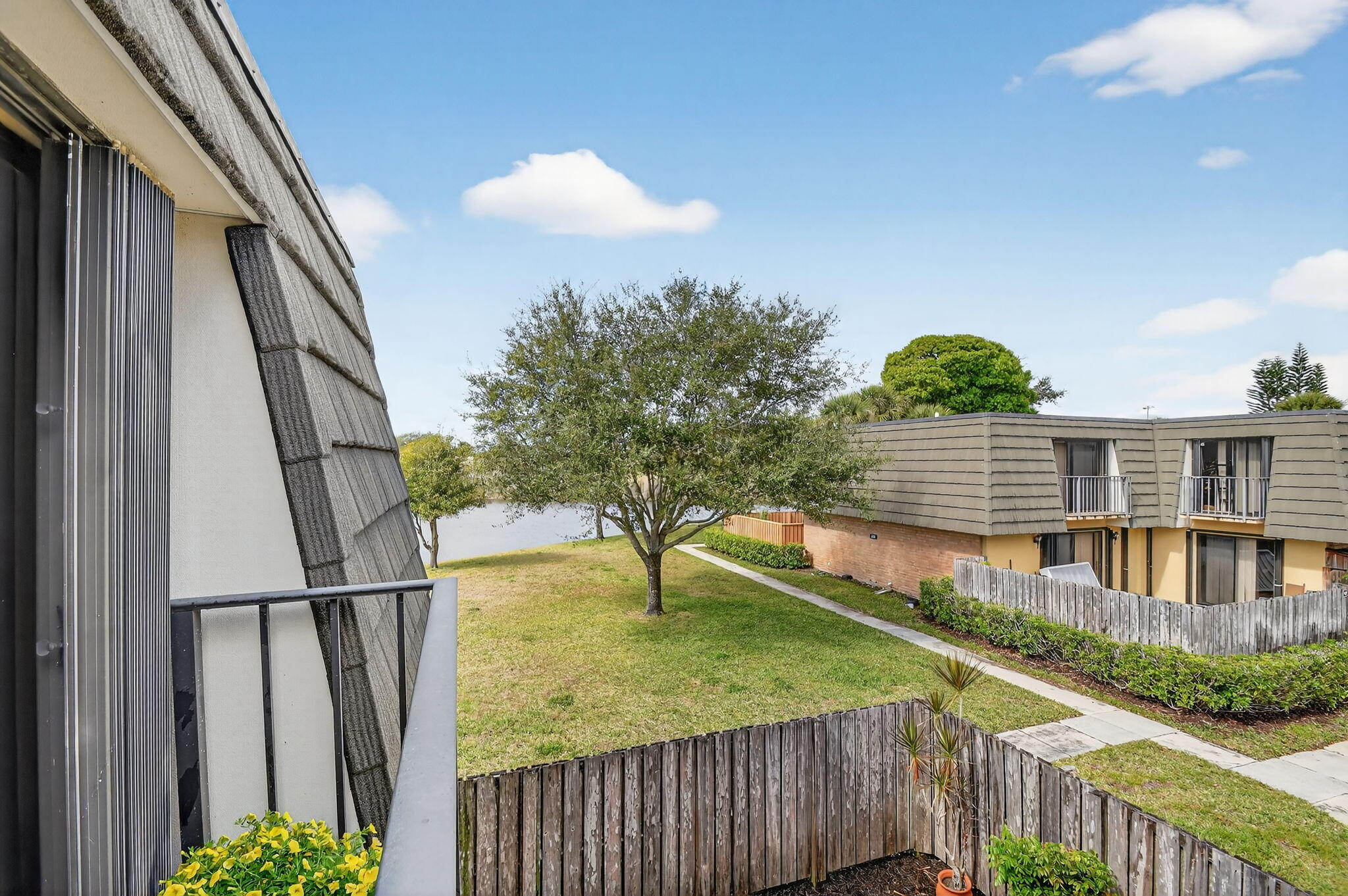 VILLAGE OF SANDALWOOD LAKES 3 - Residential