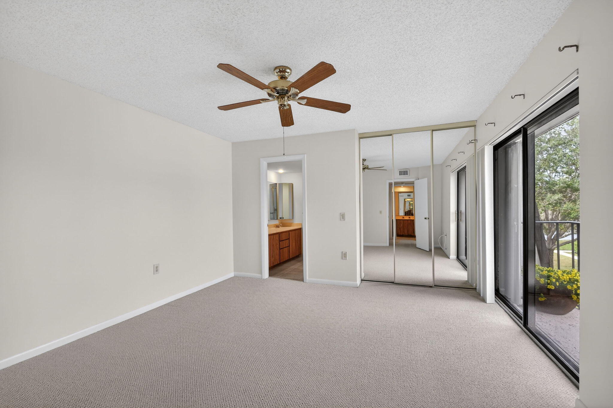 VILLAGE OF SANDALWOOD LAKES 3 - Residential