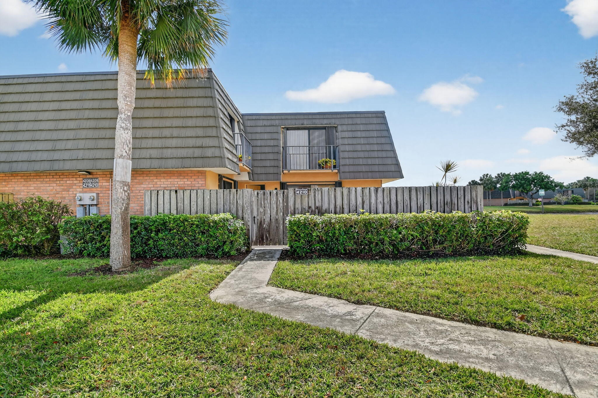 VILLAGE OF SANDALWOOD LAKES 3 - Residential