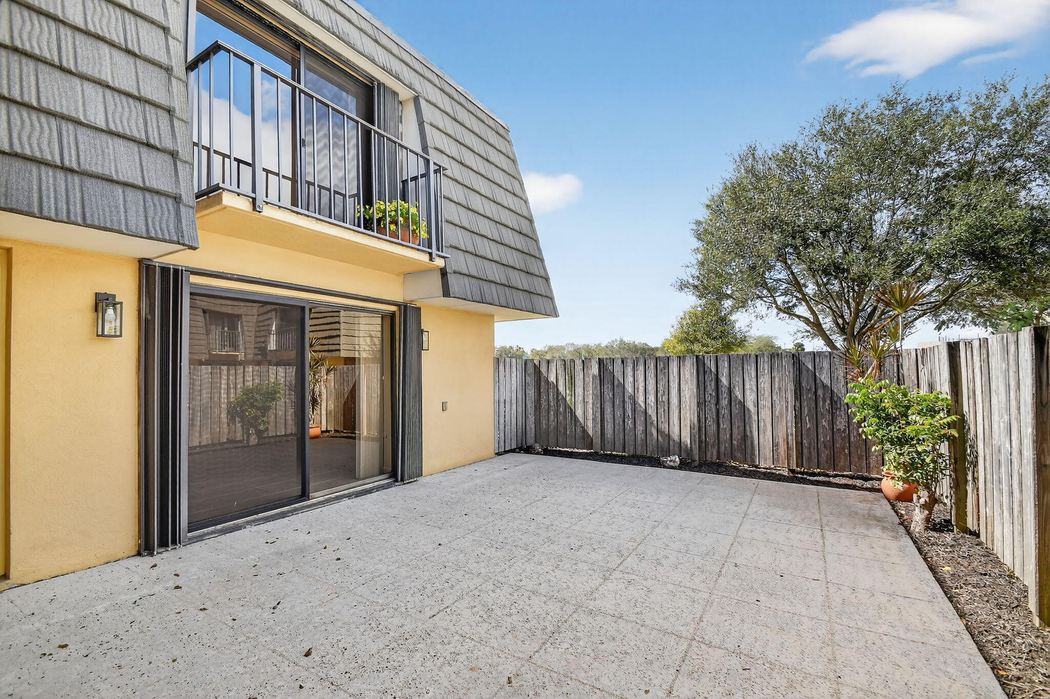 VILLAGE OF SANDALWOOD LAKES 3 - Residential