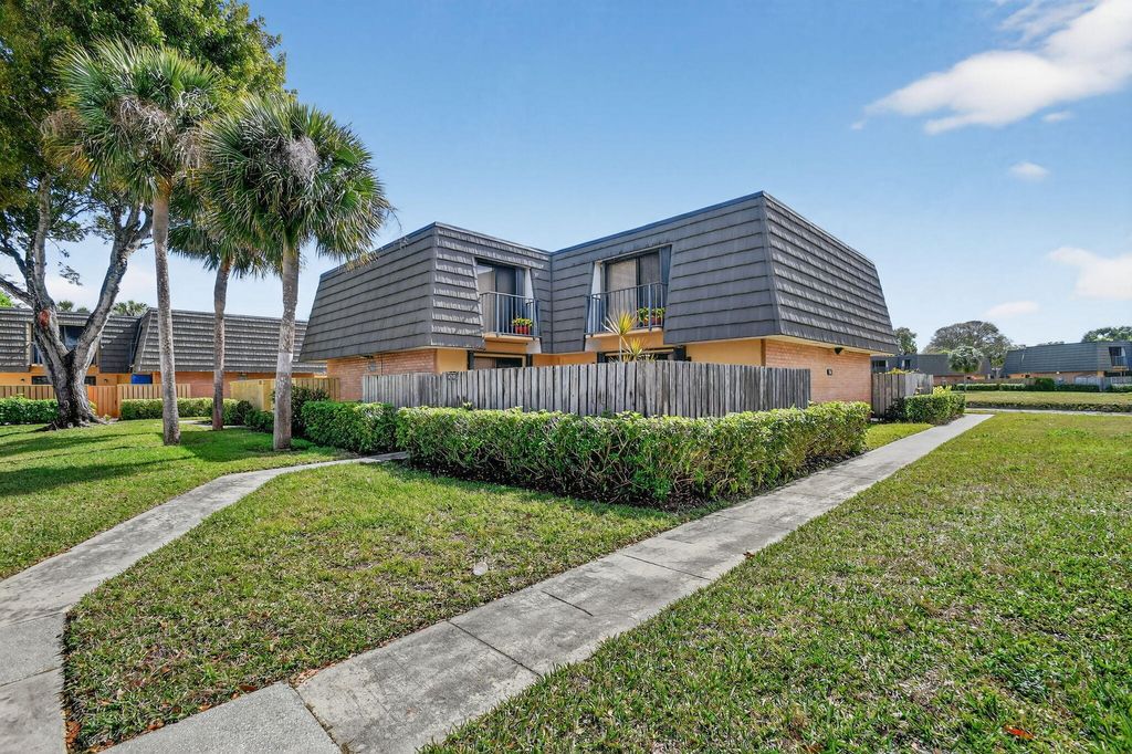 Photo of 4210 42nd Way, West Palm Beach, FL 33407 (MLS # R11166490)