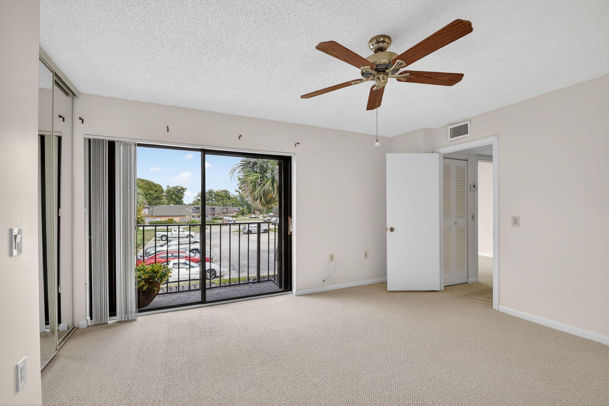 VILLAGE OF SANDALWOOD LAKES 3 - Residential