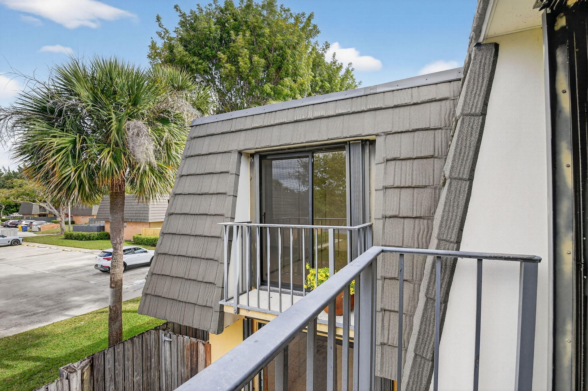 VILLAGE OF SANDALWOOD LAKES 3 - Residential