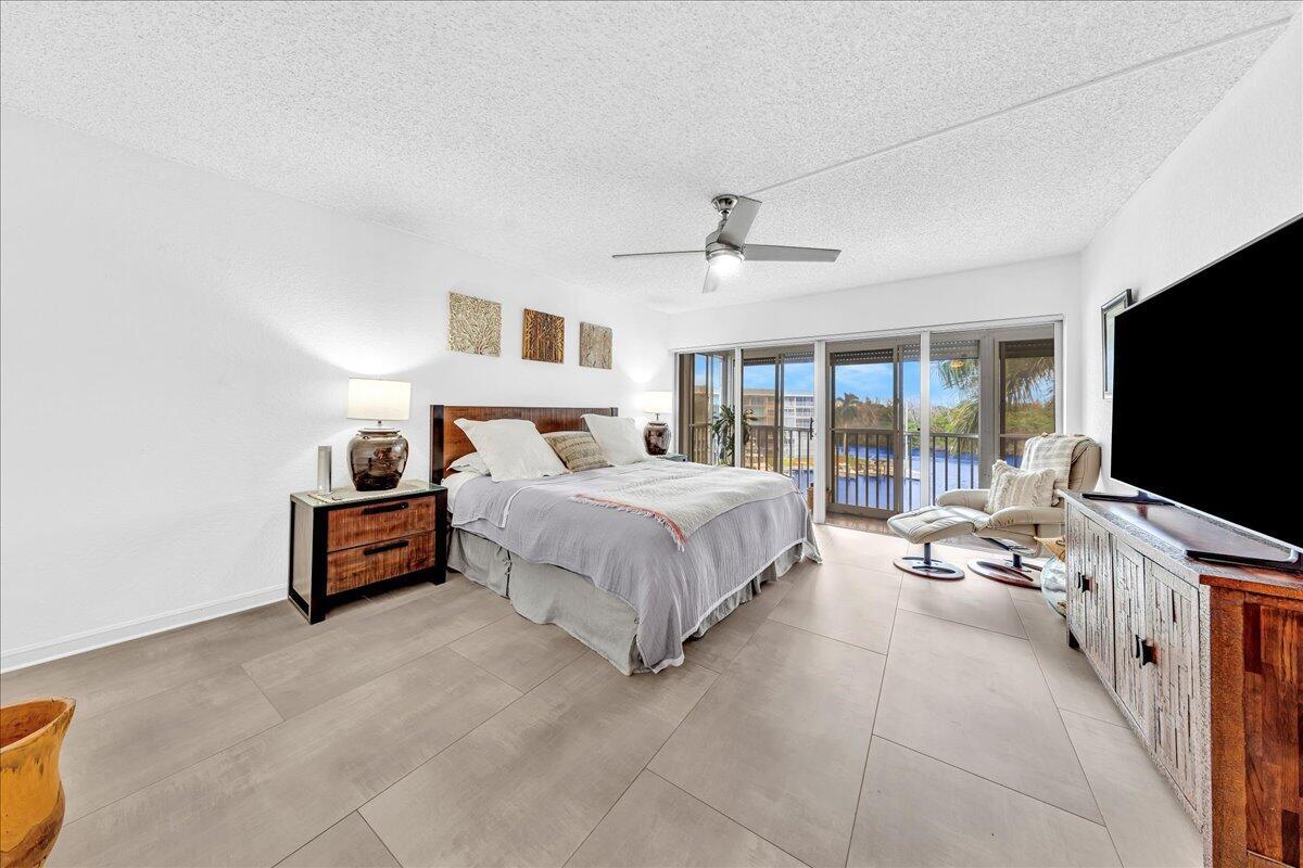HILLSBORO COVE CONDO - Residential