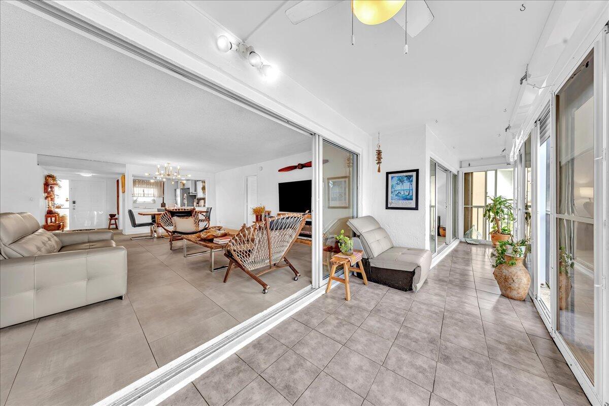 HILLSBORO COVE CONDO - Residential