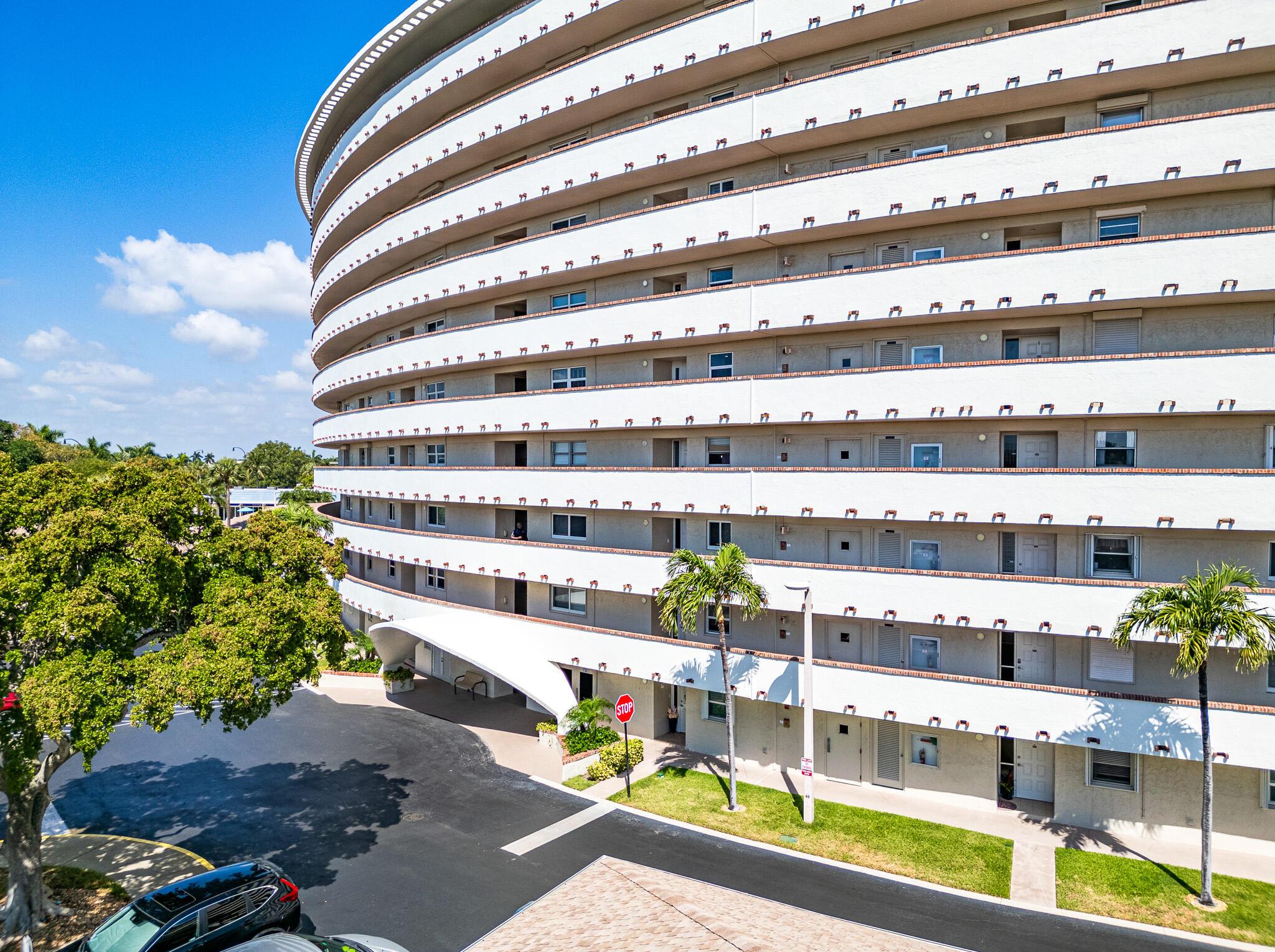 1523 E Hillsboro Boulevard 531